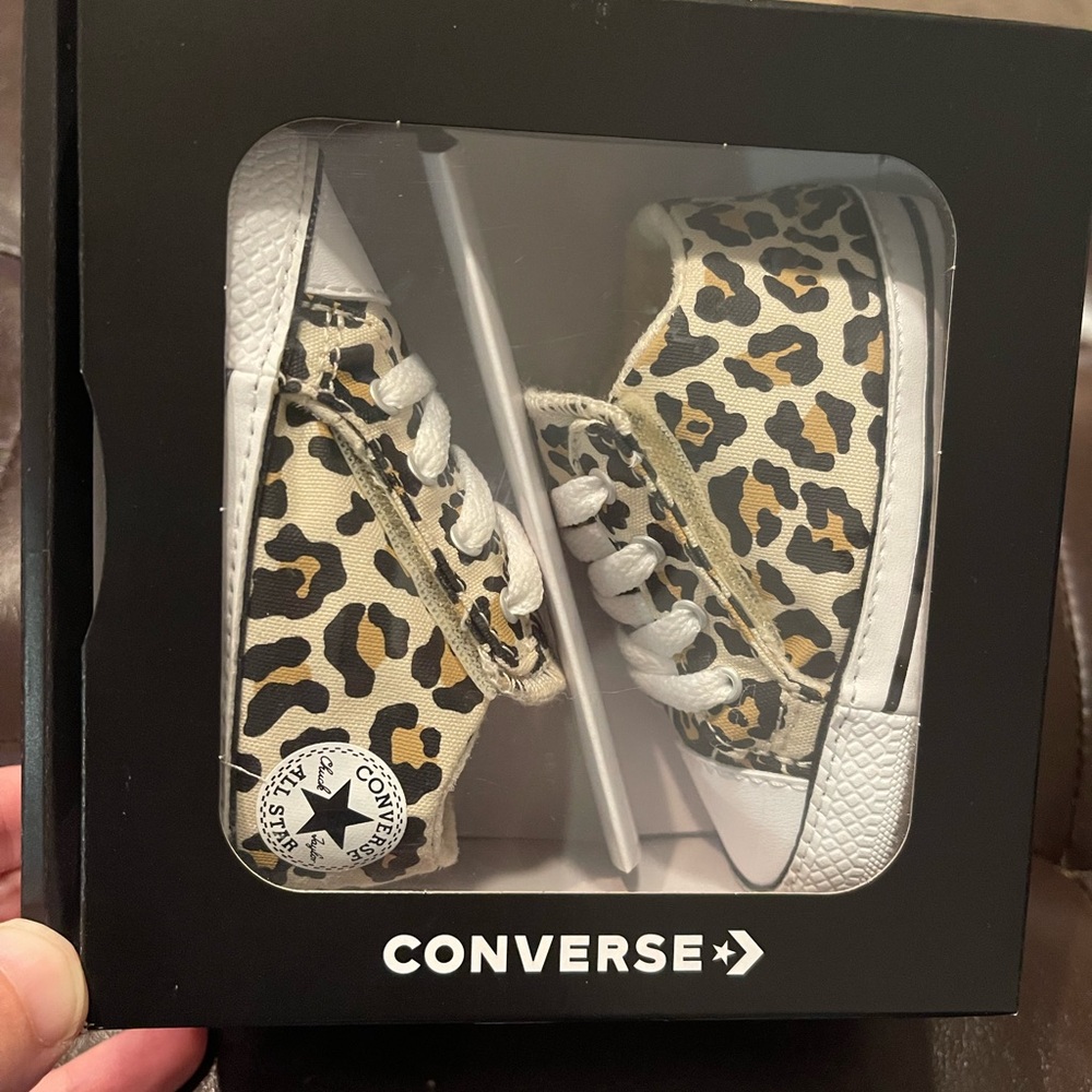 CONVERSE Baby leopard print shoes - size 3 LIKE NEW
